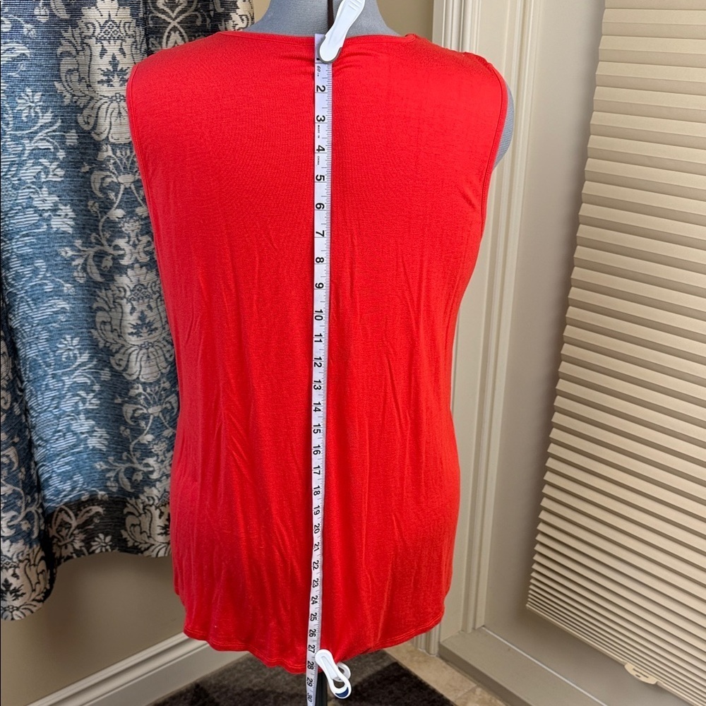 Dalia Bright Coral Red Crochet Lace V-Neck Sleeveless Blouse Top Women's Size XL - Picture 5 of 9